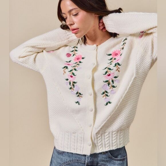 SO ME Floral Embroidered Coquette Cardigan Embroidered Cream Sweater - Picture 6 of 11
